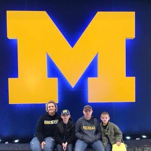 Meet your Posher, Corey